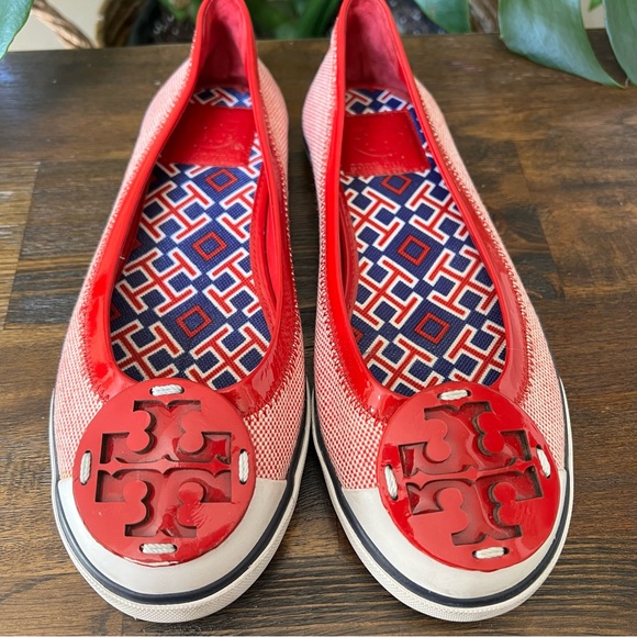 💕Host Pick💕Tory Burch Channing Red Patent Leather/Canvas Flats Hardly Used! - Picture 1 of 11